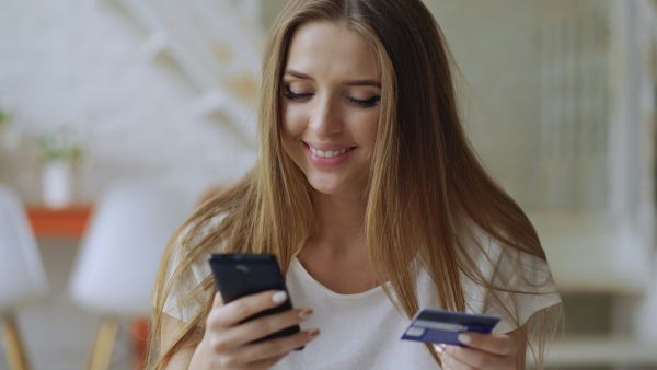 Comment prendre une décision éclairée pour le choix de la banque en ligne adaptée à votre activité professionnelle ?