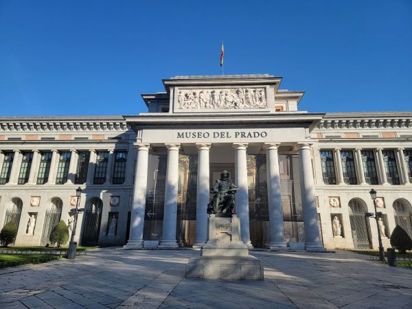 Guide francophone à Madrid : découvrez les trésors cachés de la ville