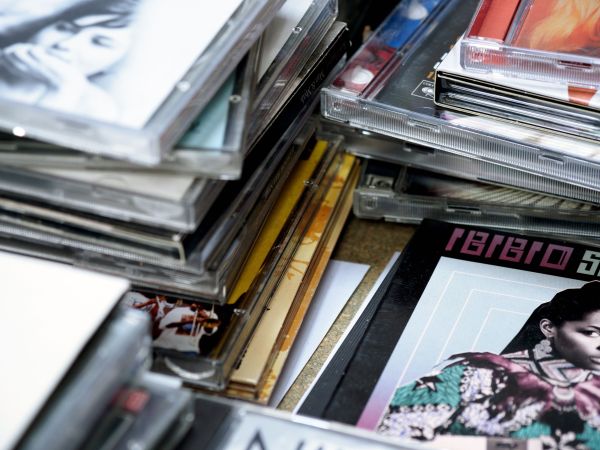 Le Portail musical : retour sur les artistes qui ont marqué les années 90